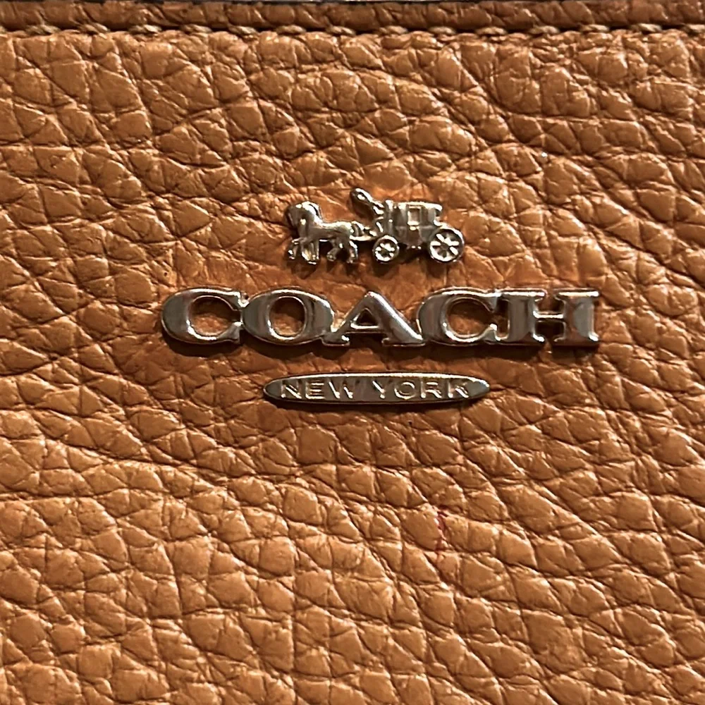 Coach Double Zip Wallet in Redwood C5610 Leather Wristlet Pouch Gold Accents